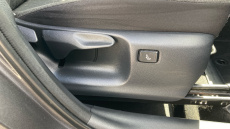 Toyota Yaris Cross 1.5 Hybrid Design 5dr CVT Hybrid Estate